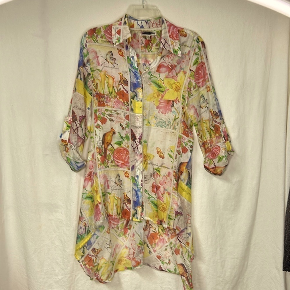 Bella Sky Women’s Blouse Semi sheer Bird/Flower Print Size Small Tab Up Sleeves